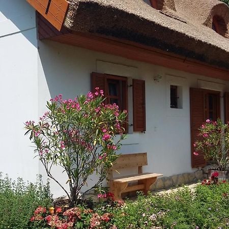 דירות סיגליגט Liliomfa Apartman מראה חיצוני תמונה